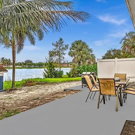 Charming 2Br Lakefront Cottage In Davie Near Beach Exterior photo