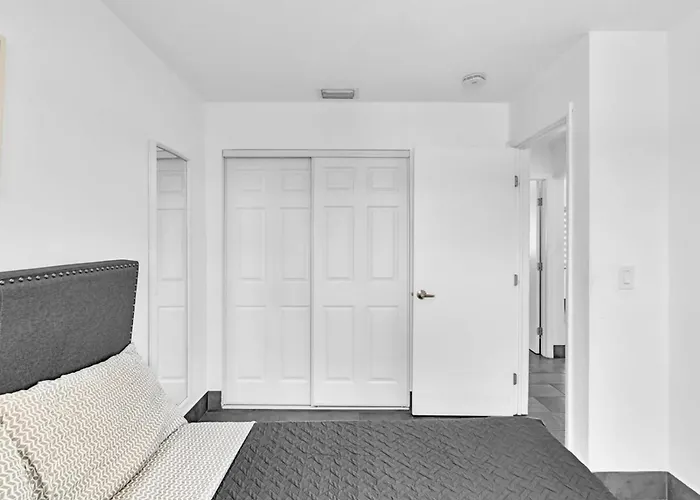 Charming 2Br Lakefront Cottage In Davie Near Beach
