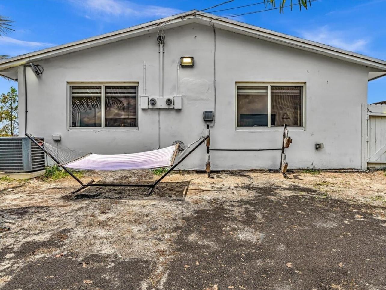 Charming 2br Lakefront In Near * Davie