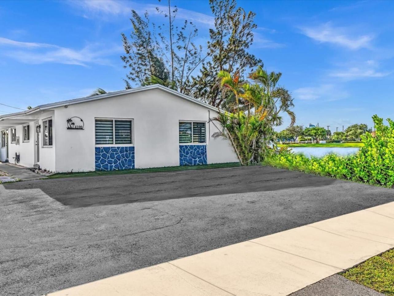 Holiday home Charming 2br Lakefront In Near
