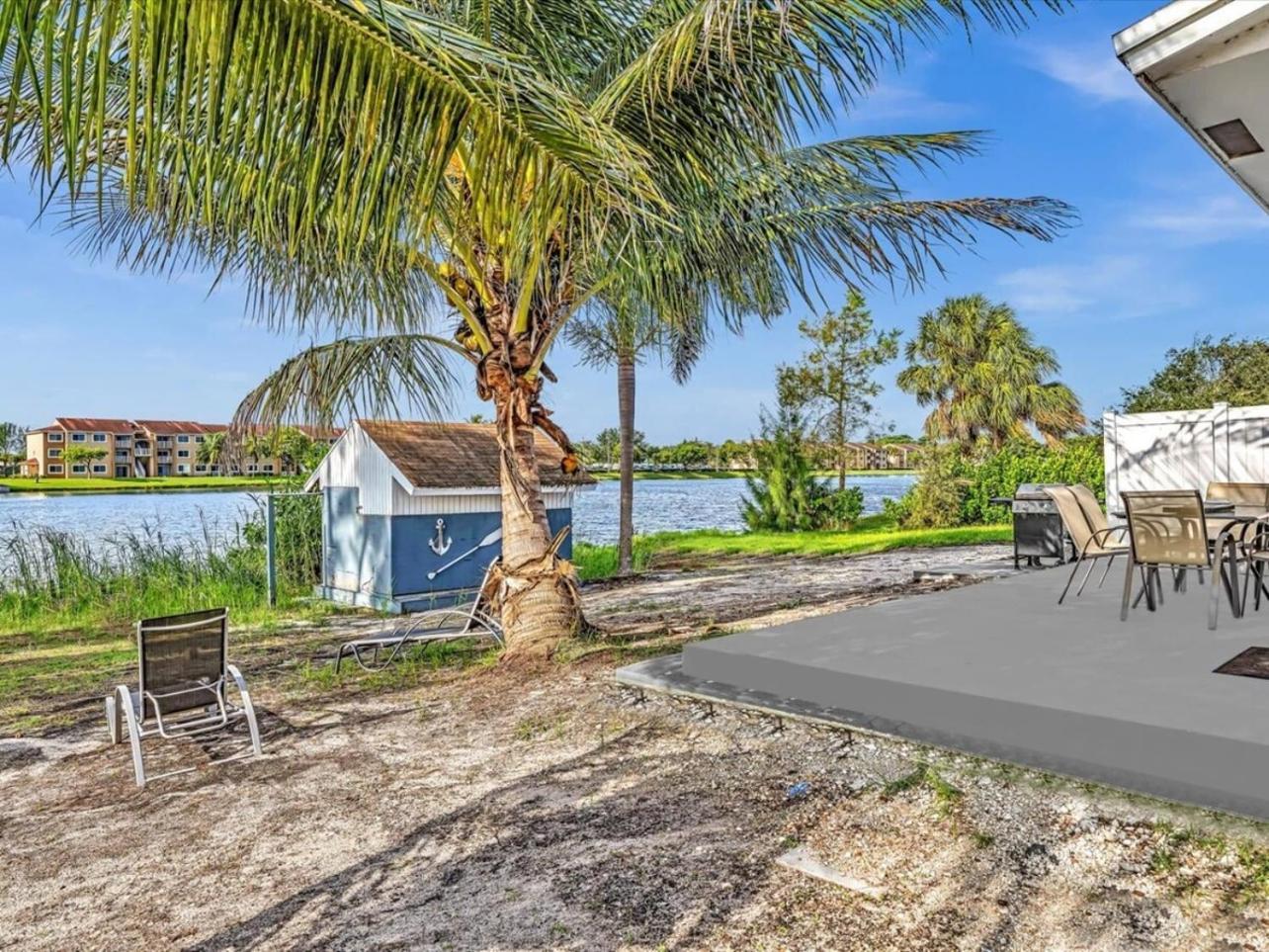 Charming 2br Lakefront In Near Holiday home