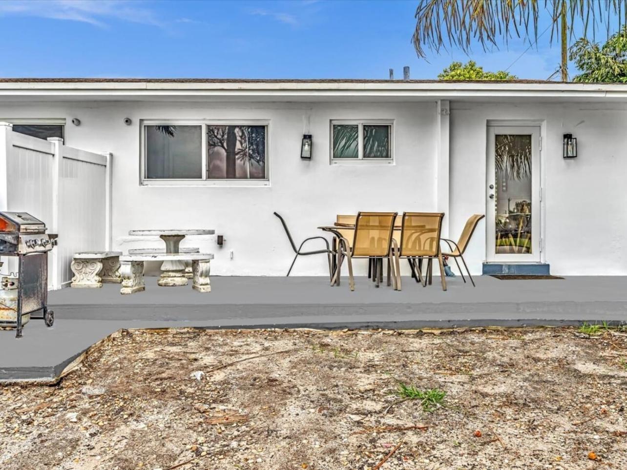 Charming 2br Lakefront In Near
