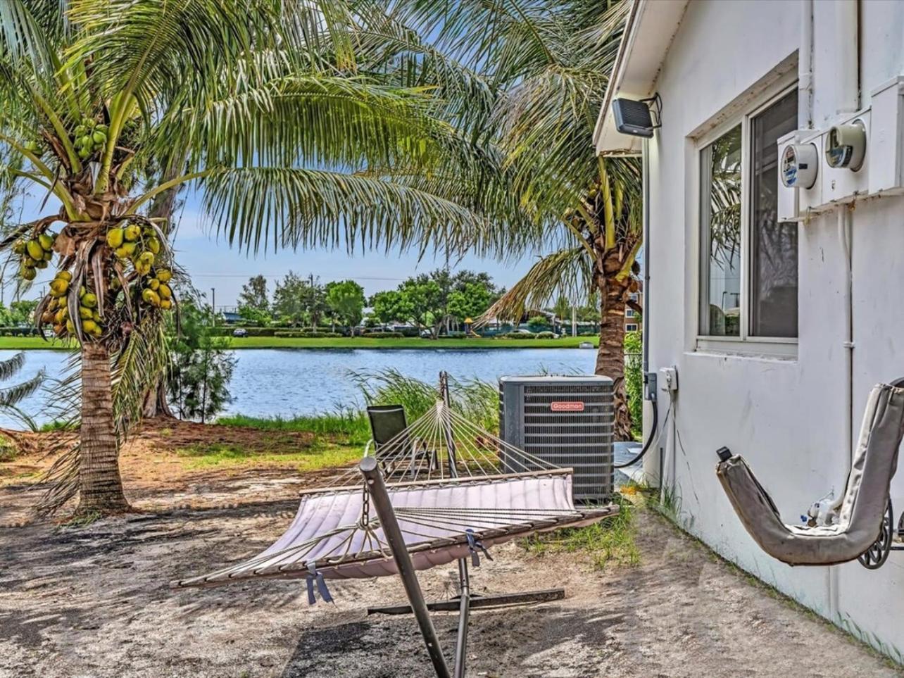 Charming 2br Lakefront In Near Holiday home *